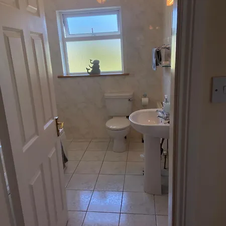Spacious 5 Bed With Free Parking Σπίτι διακοπών Κιλάρνεϊ
