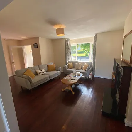 Spacious 5 Bed With Free Parking Κιλάρνεϊ