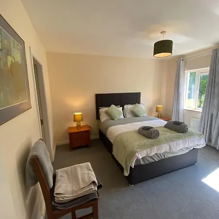 Spacious 5 Bed With Free Parking Σπίτι διακοπών