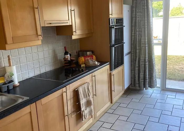 Spacious 5 Bed With Free Parking Prázdninový dům Killarney