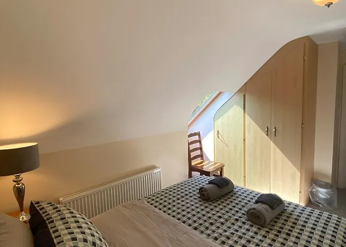 Prázdninový dům Spacious 5 Bed With Free Parking